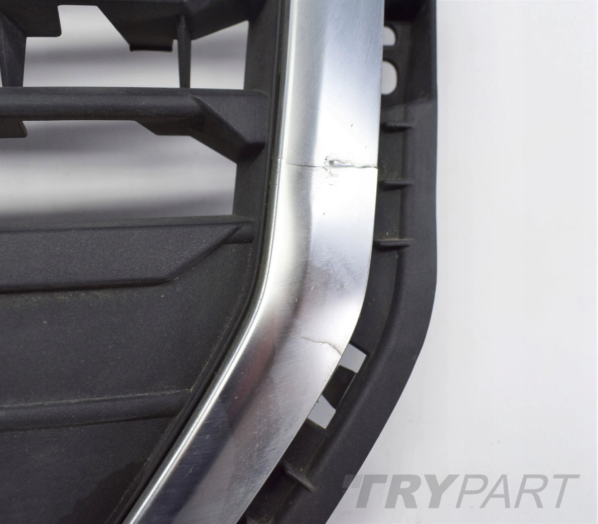 AUDI Q2 81A CHROME GRILL BUMPER GRILLE ORG