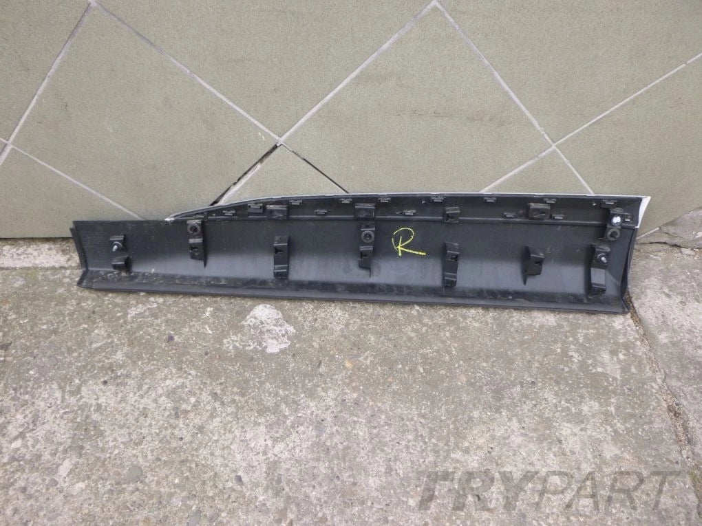 PEUGEOT 2008 II 19- Front Right Door Molding