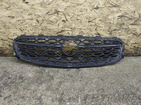 OPEL INSIGNIA B II LIFT 2020- grille emblem
