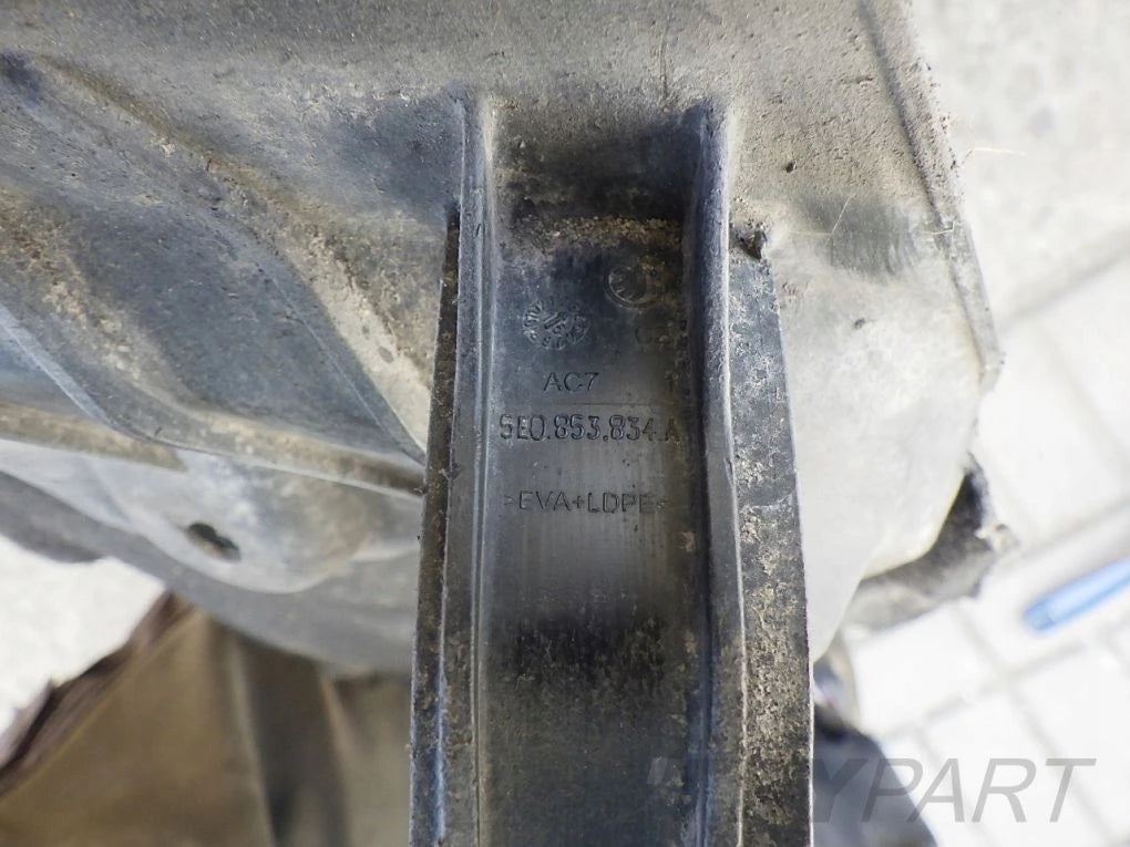 SKODA OCTAVIA 3 III 5E 5E0 Rear Right Wheel Arch