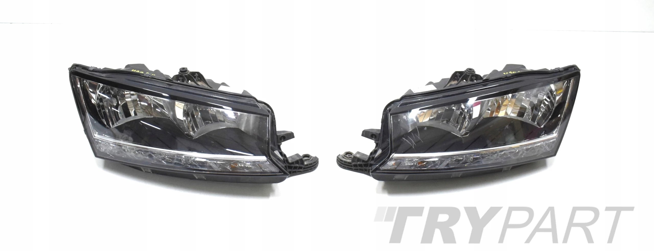 SKODA FABIA III LIFT 6V1 HEADLIGHT LEFT FRONT EU ORG 6V1941015D