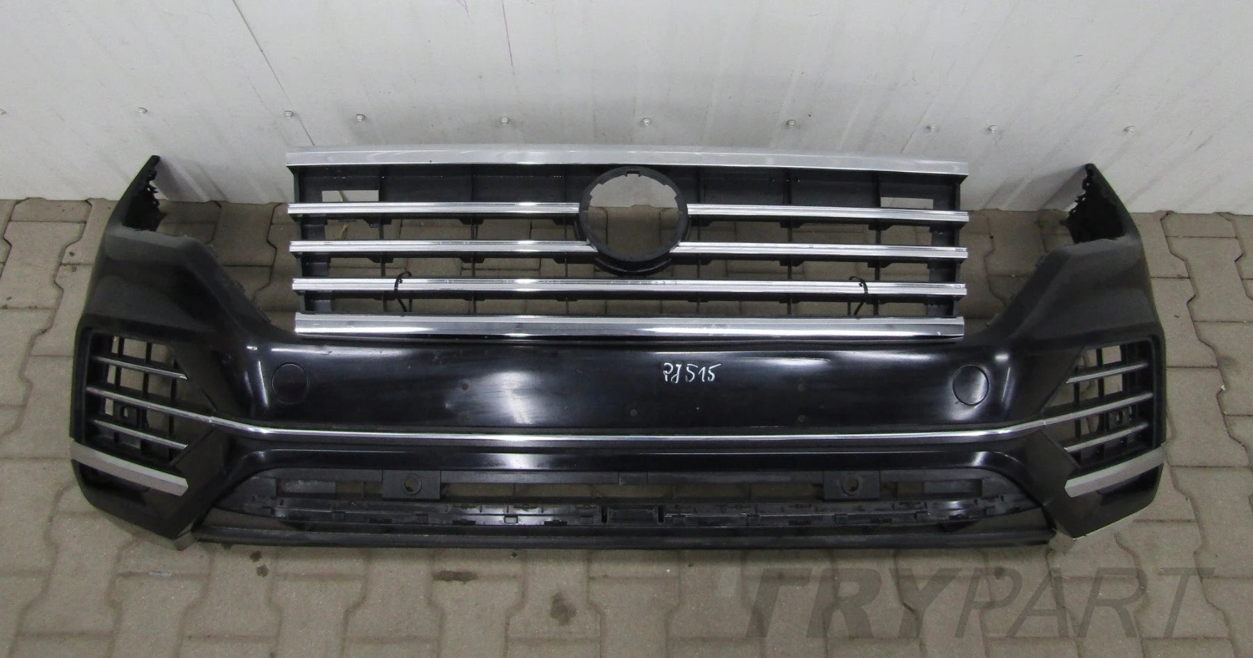 Front Bumper VW Touareg 3 III 760 18-