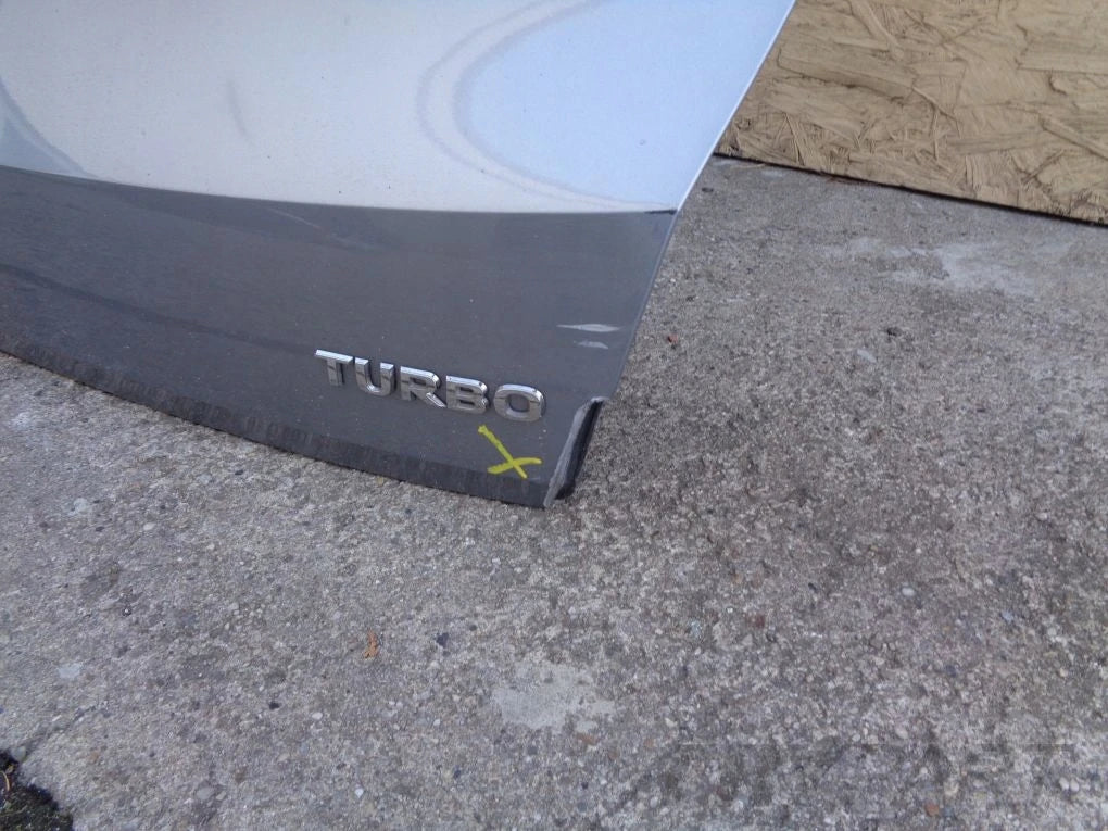 OPEL GRANDLAND X Tailgate