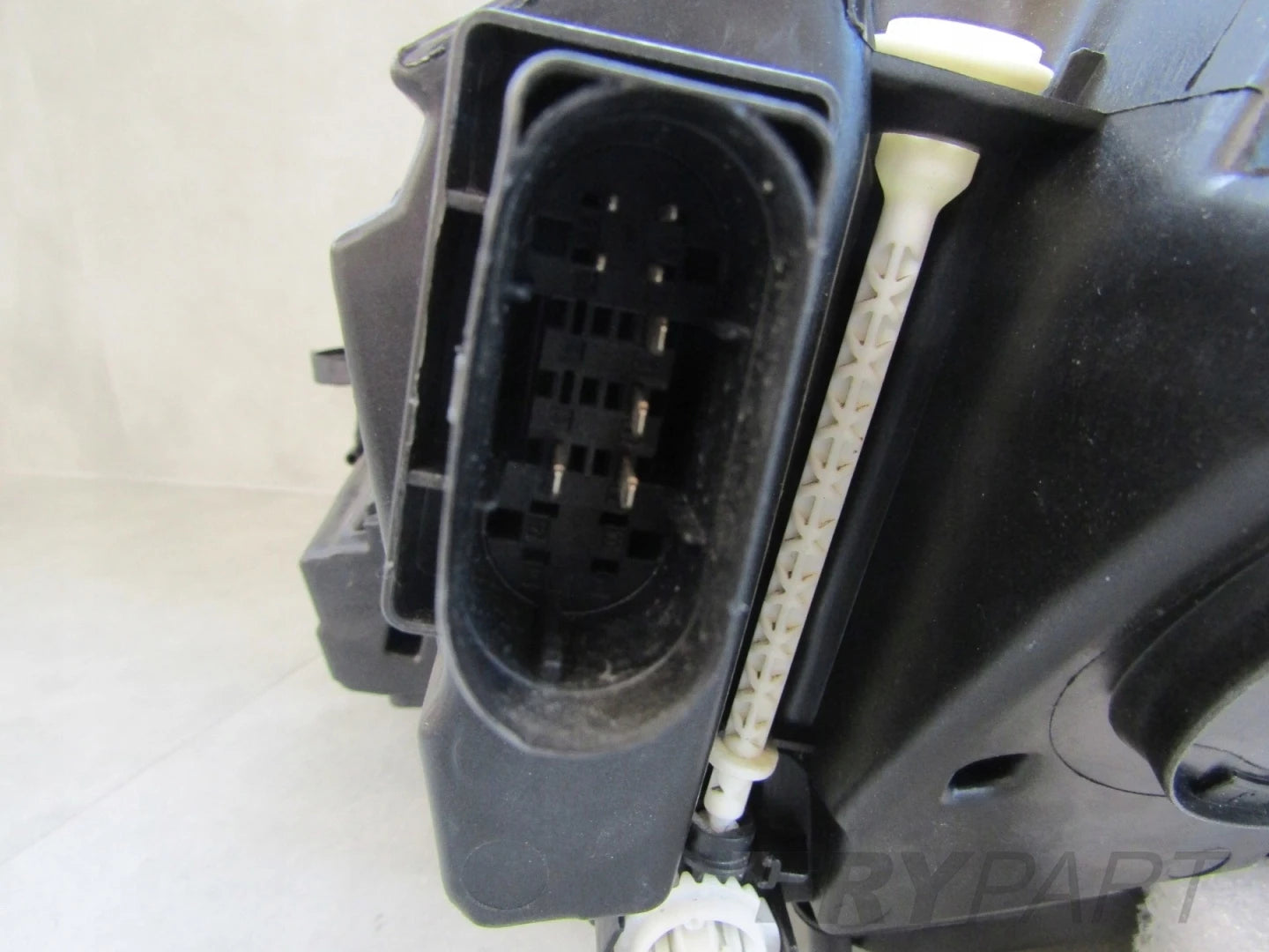 Front Lamp Mercedes E-Class W213 MULTIBEAM BLUE 16-20 RH A2139066604