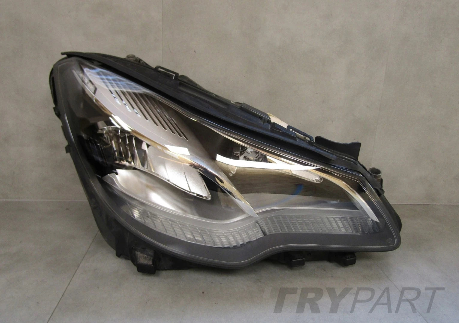 MERCEDES E-CLASS COUPE CABRIO W207 LED HEADLIGHT LIFT 13-17 RH A207820926