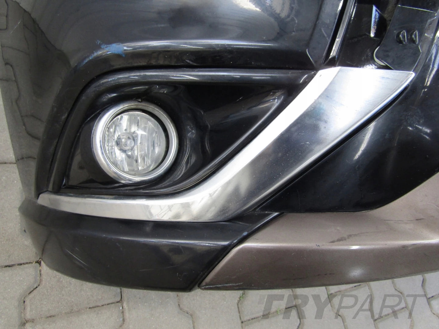Front Bumper for Mitsubishi Outlander 3 Hybrid Lift 15-18 CAMERA