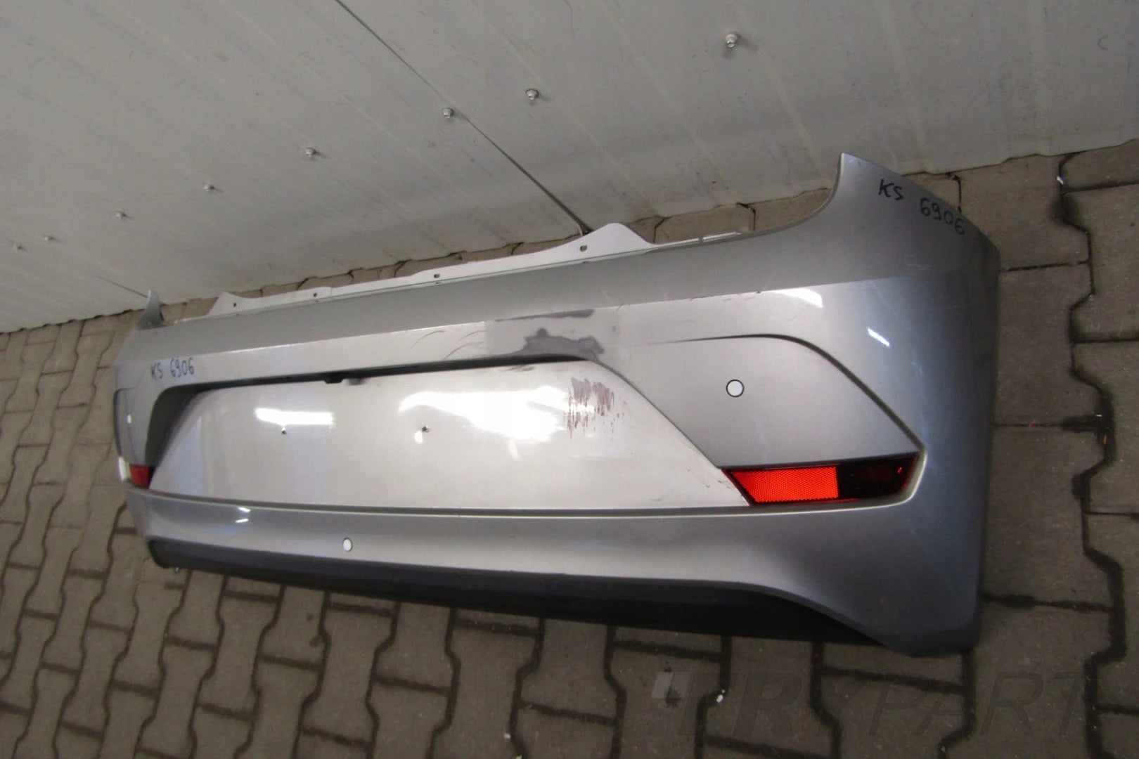 VW Up 1S6 Lift 16- Rear Bumper (Camera + PDC)