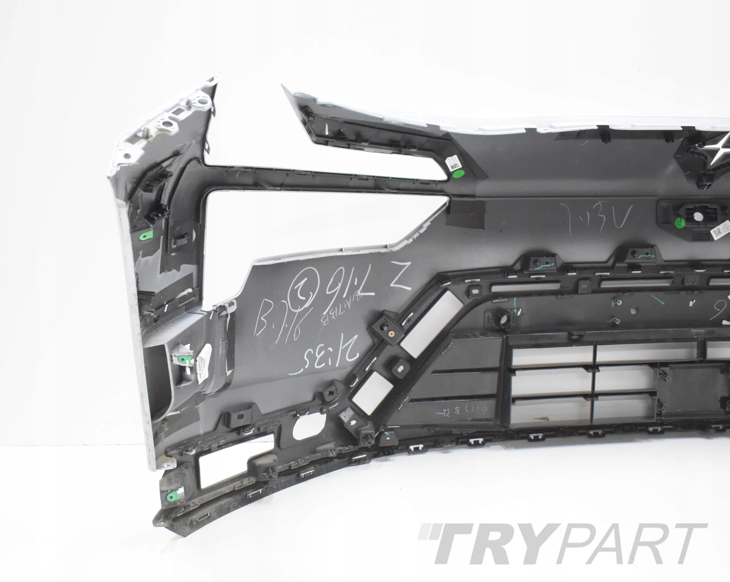 POLESTAR IV 4 FRONT BUMPER ORG + GRILLE