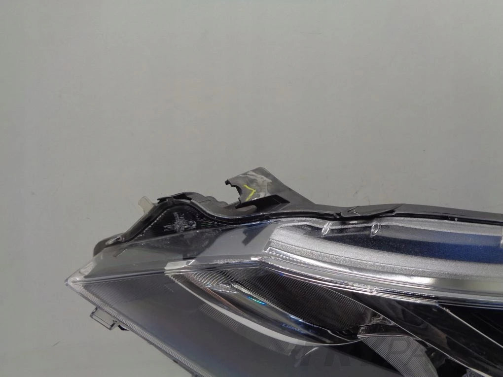 TOYOTA YARIS III LIFT 13- LEFT HEADLIGHT