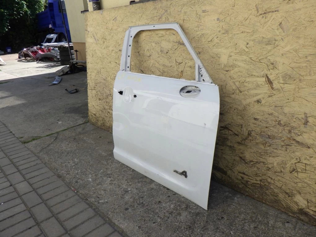 MINI COUNTRYMAN F60 Right Front Door