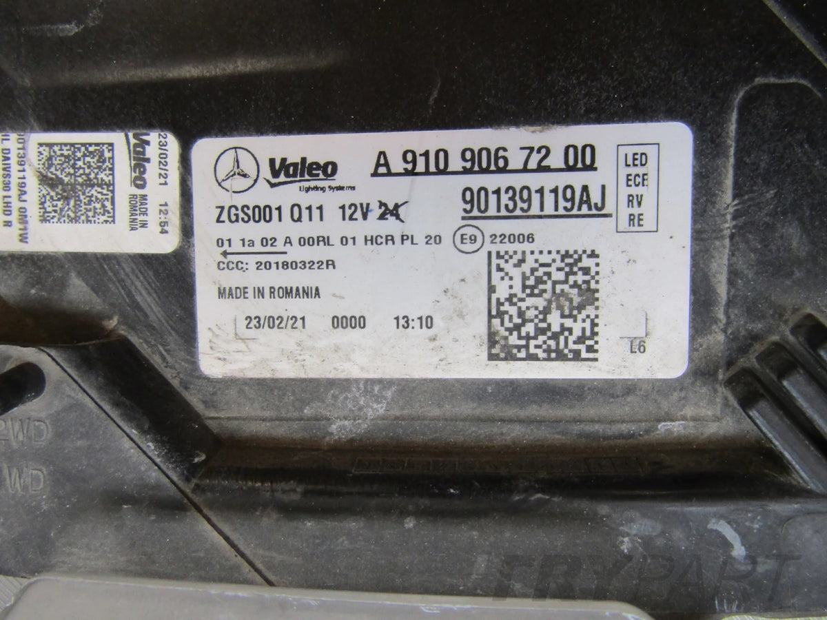 HEADLAMP MERCEDES SPRINTER W910 W907 LED RH 18- A9109067200