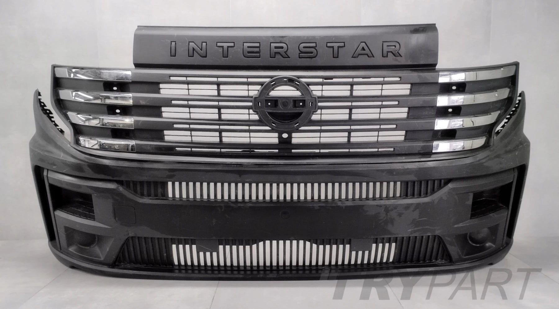 Front Bumper Nissan Interstar 24-
