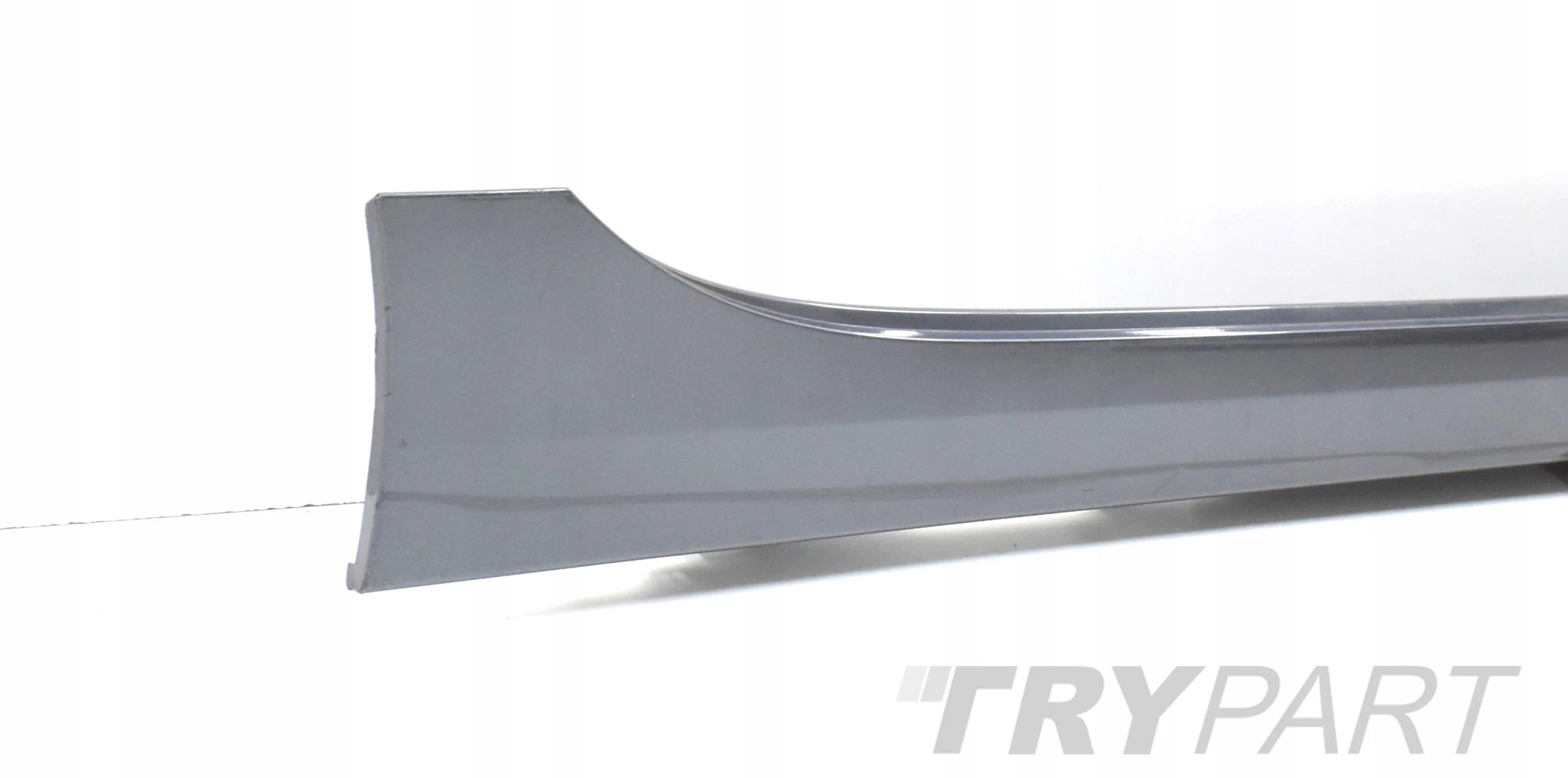 BMW F40 RIGHT SILL PROTECTOR STRIP ORG BASIC