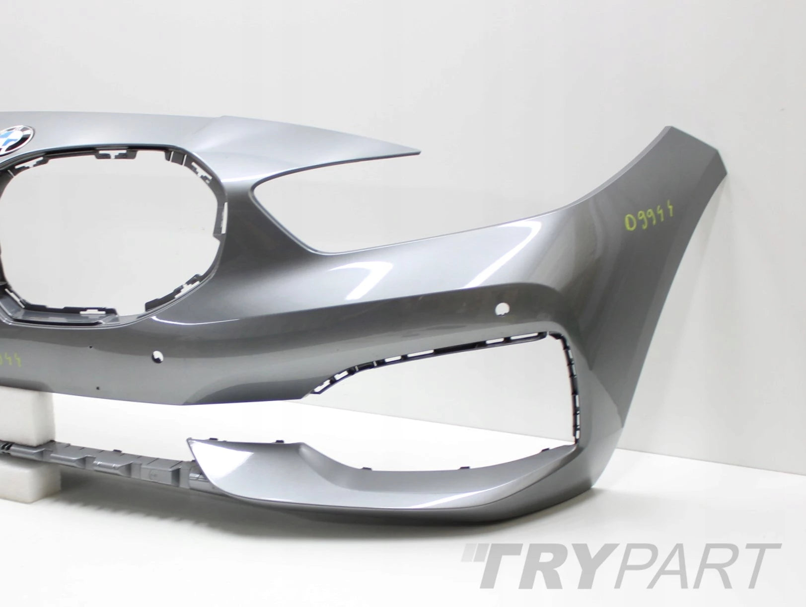 BMW F40 FRONT BUMPER OEM