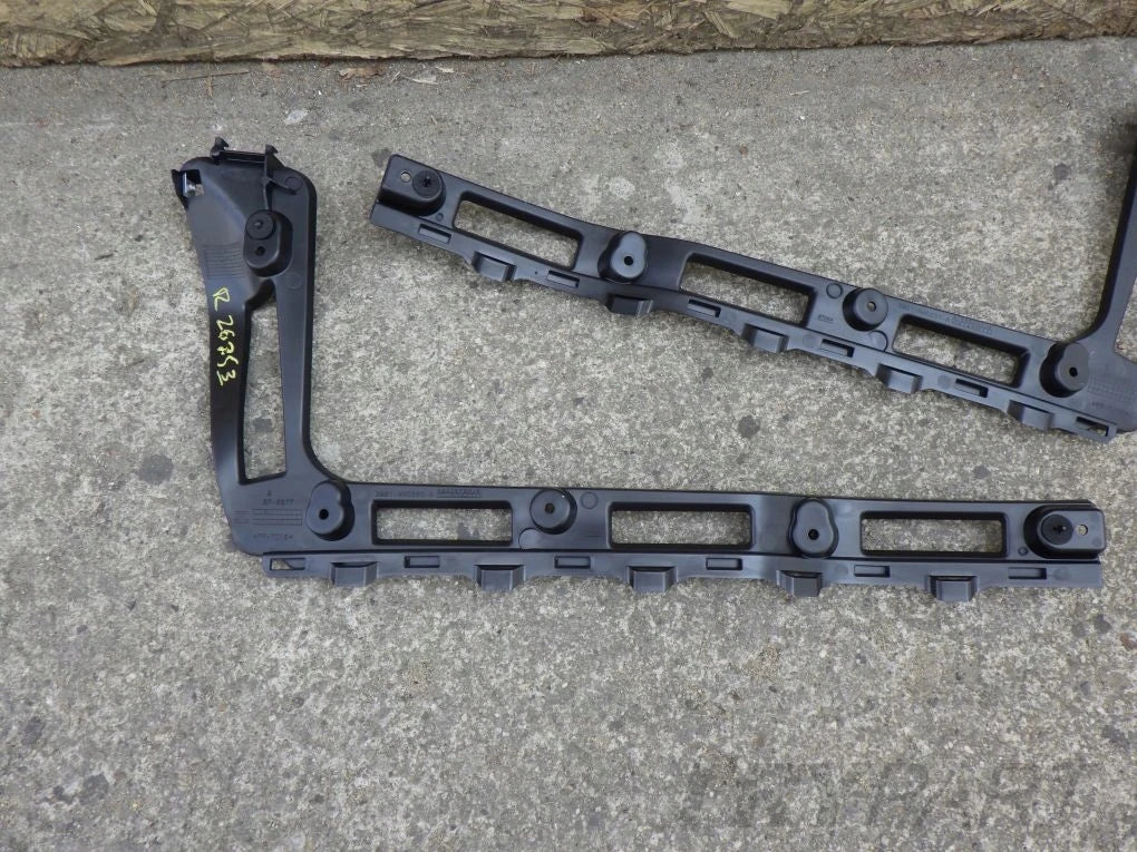 FORD FOCUS MK3 KOMBI REAR HATCH TRIM SLIDE