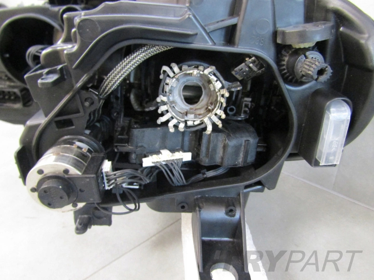 VOLKSWAGEN PASSAT B7 HEADLIGHT XENON ACTIVE + LED 10-14 RH RIGHT
