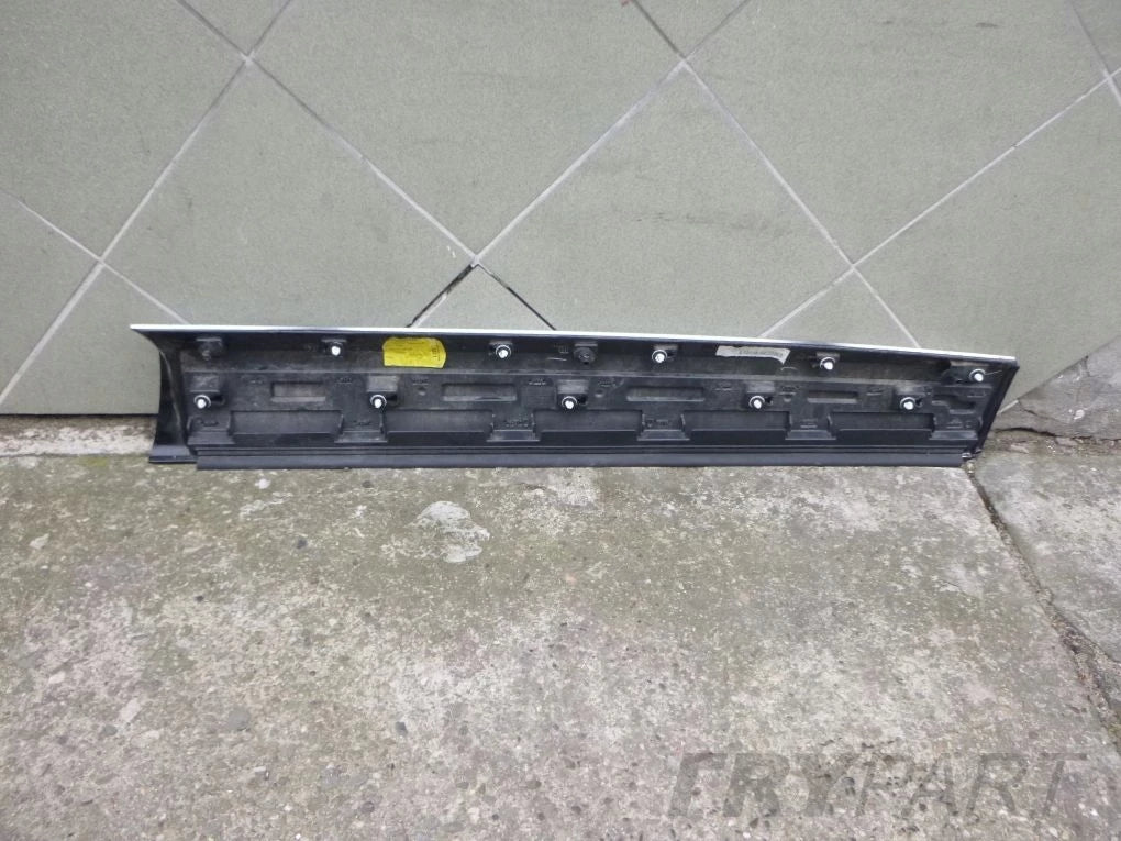 JAGUAR F-PACE Left Door Trim - Front and Rear