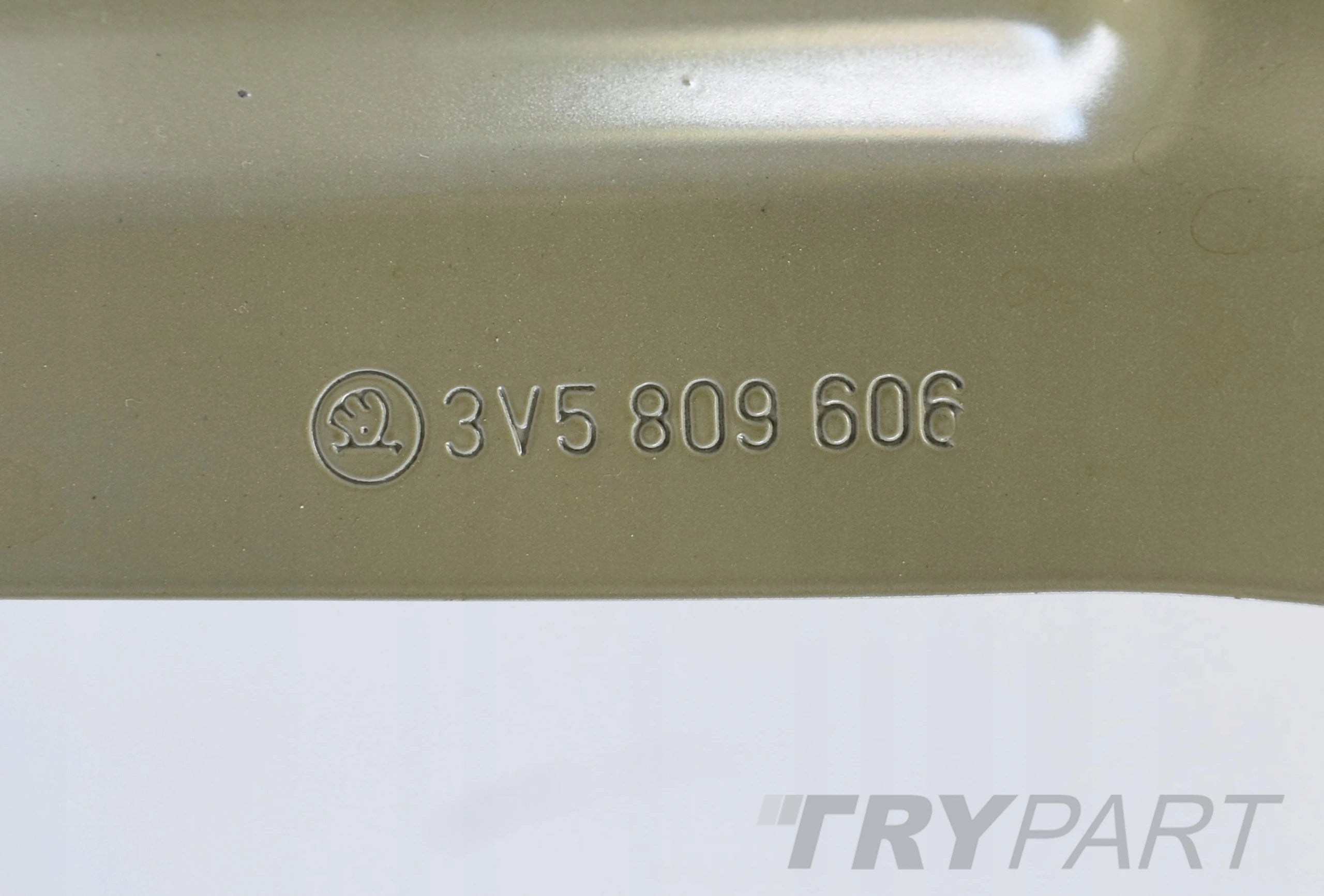 SUPERB III 3V RIGHT BODY PILLAR SILL FRAME ORG