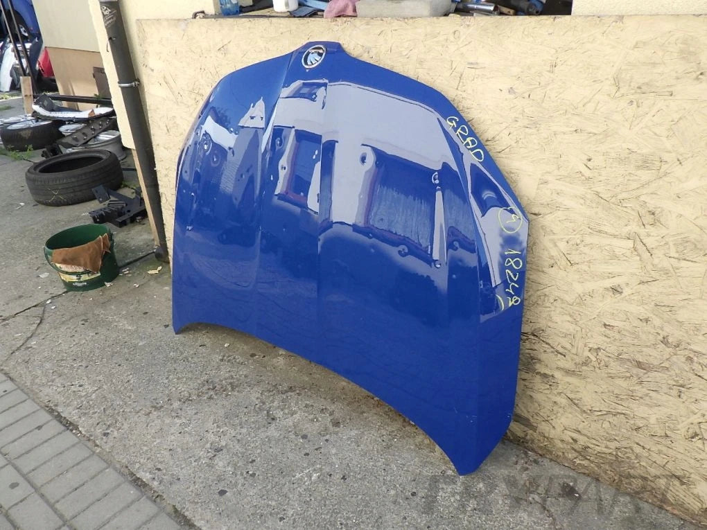 SKODA OCTAVIA III 3 LIFT 5E 16- Hood