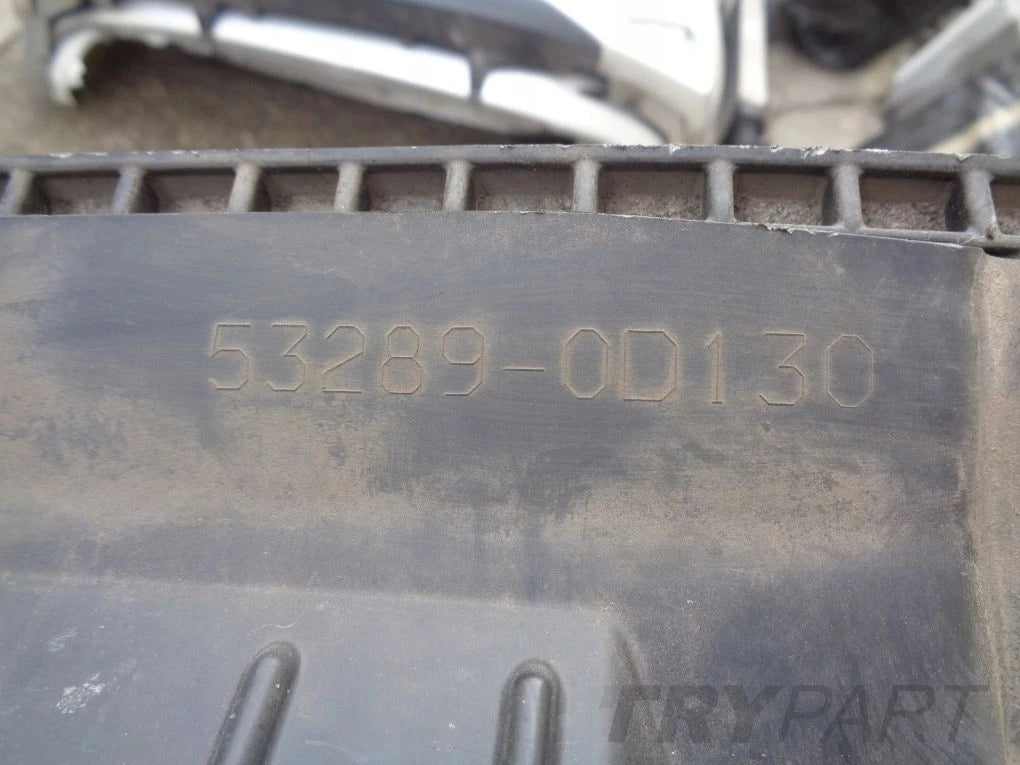 TOYOTA YARIS III 3 bumper cover plate