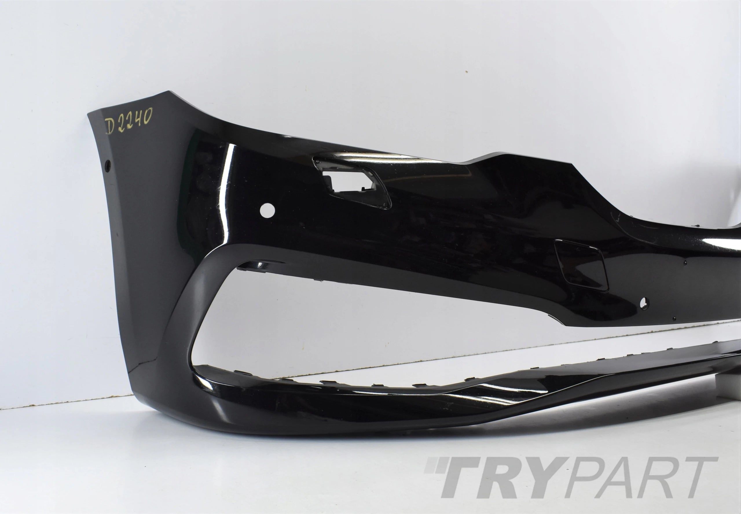 BMW 5 G30 G31 FRONT BUMPER EXCELLENT CONDITION ORIGINAL