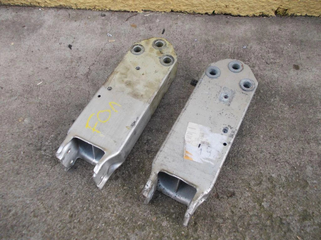 BMW 7 F01 F02 Crash Zone Beam Bracket Left