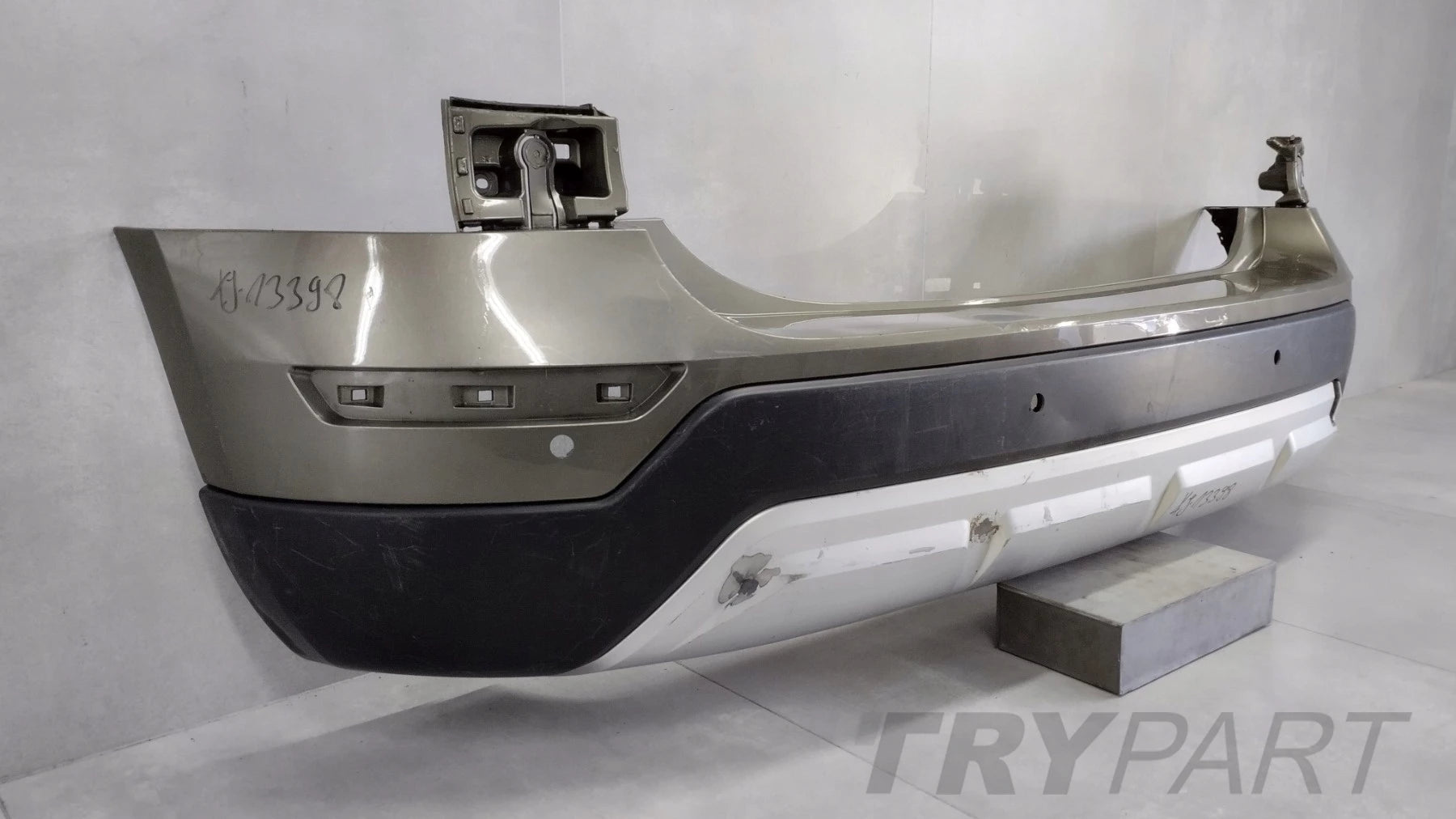 Skoda Yeti 5L6 Outdoor Lift Rear Bumper 13-17