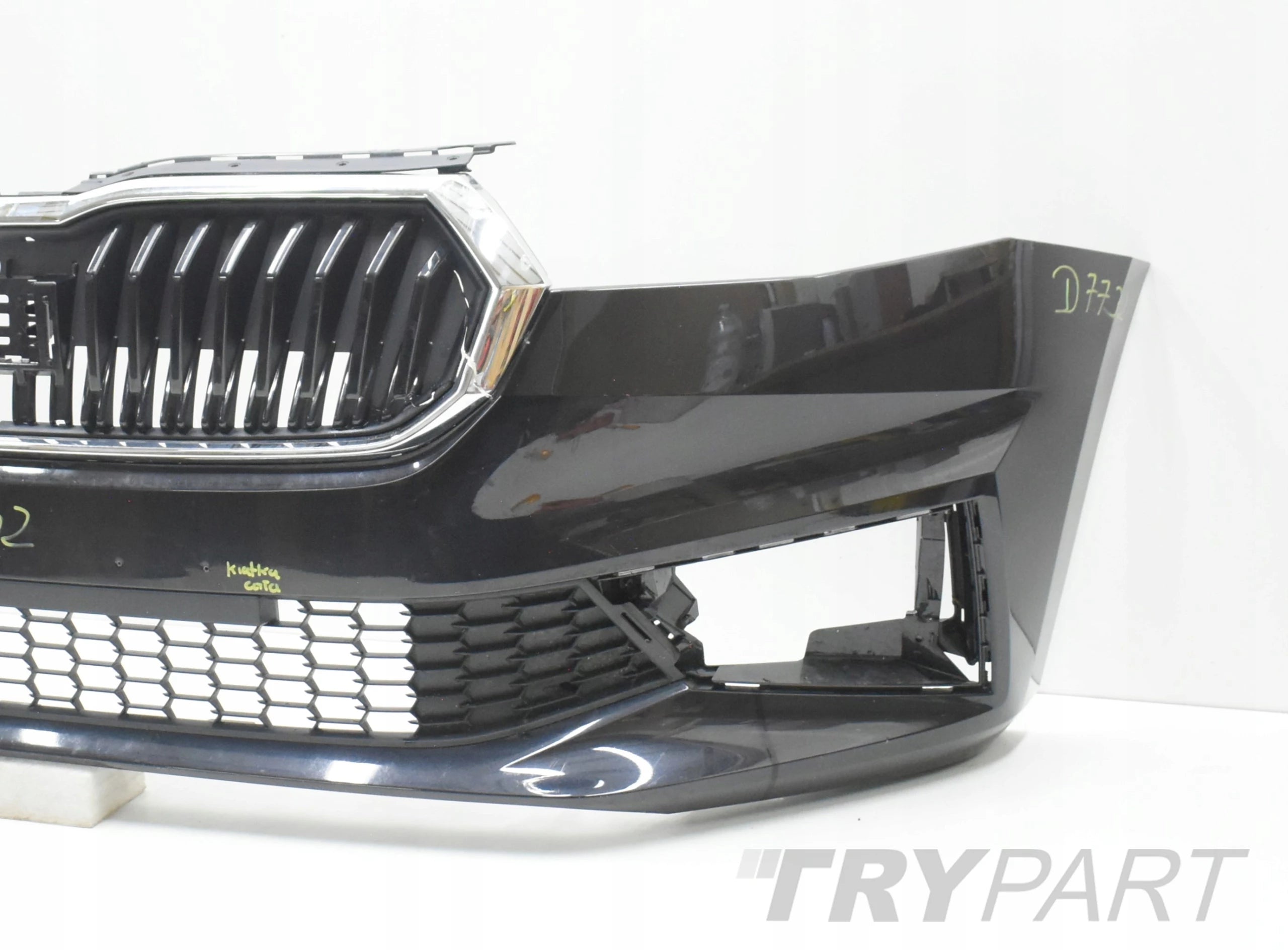 SKODA FABIA IV 6VA FRONT BUMPER ORG + GRILLE