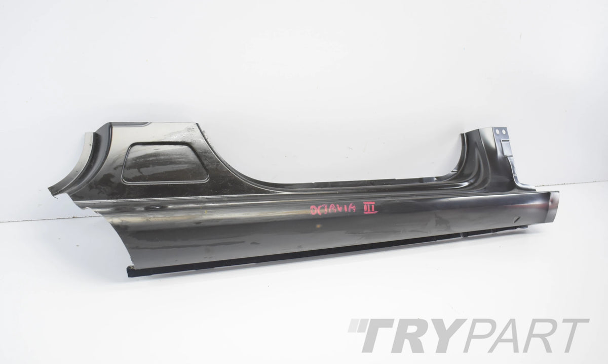 SKODA OCTAVIA III 5E RIGHT SILL COVER ORG NEW