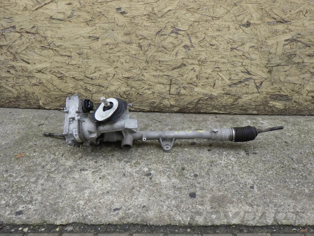 BMW 2 F45 F46 F48 5A39023 6899379 UE STEERING GEARBOX