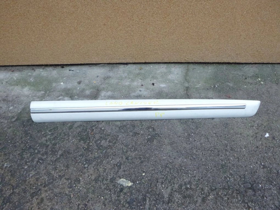 LAND CRUISER J 150 Front Right Door Molding