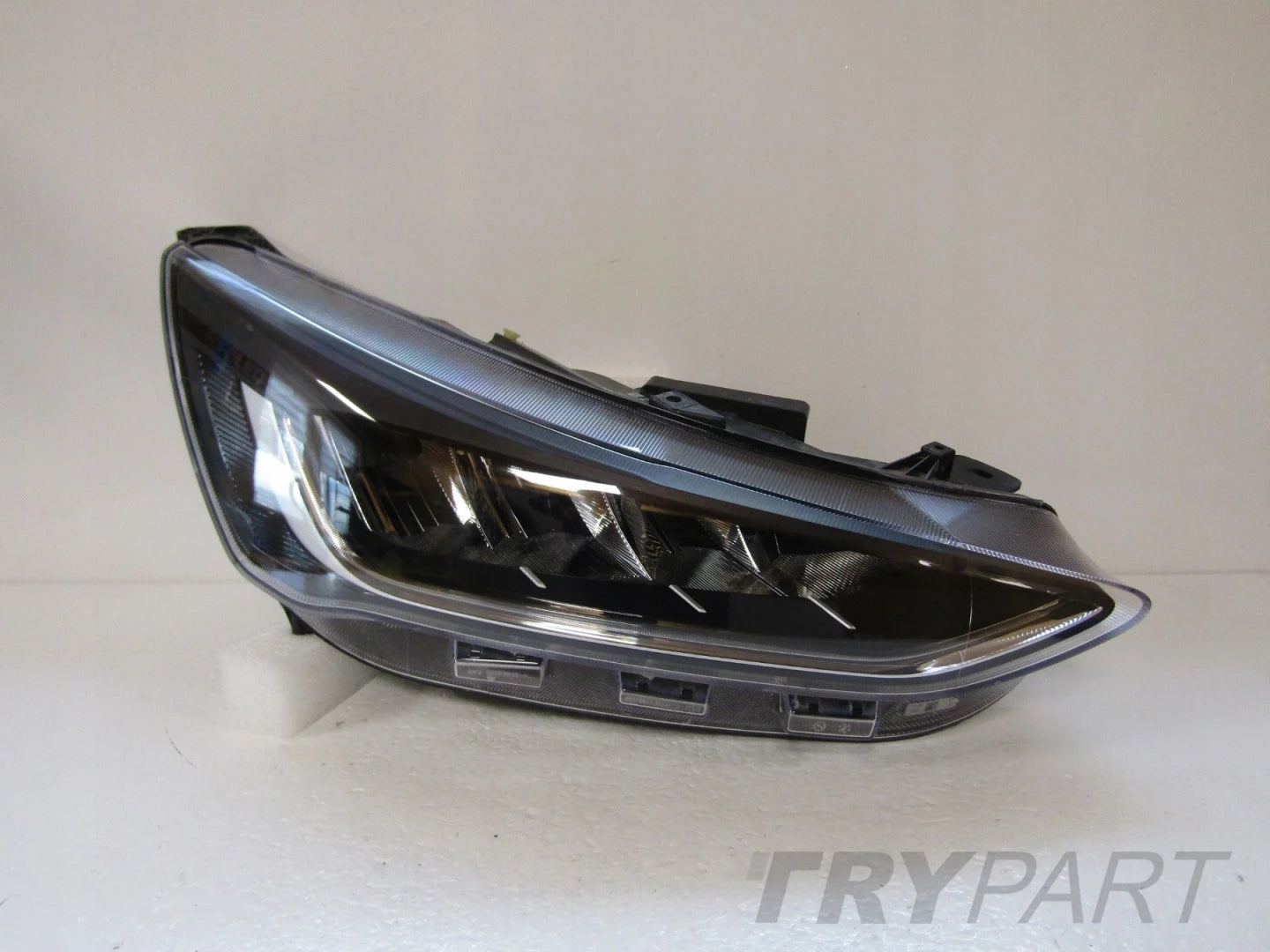 HEADLIGHT FORD FOCUS MK4 IV LIFT LED 22- RH