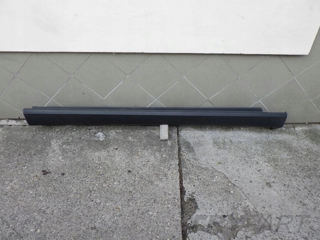MERCEDES GLE 167 W167 19- Right Door Sill Trim Strip