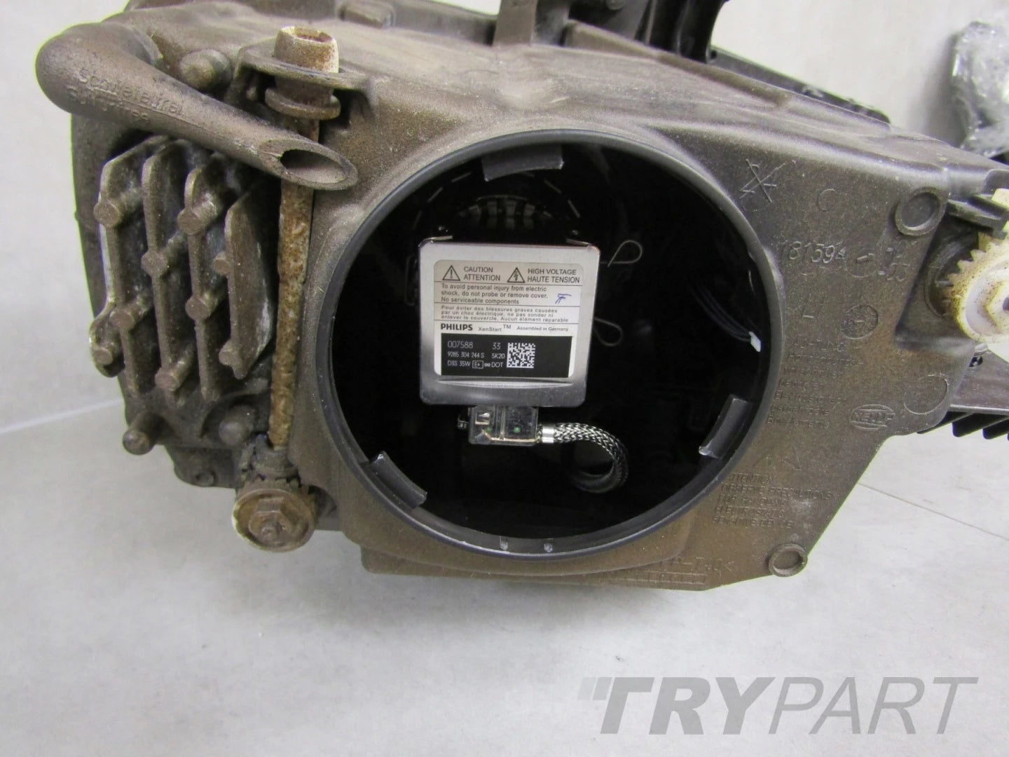 AUDI A3 8V 8V0 HEADLIGHT XENON NON-SWIVELING 12-16 LH LEFT 8V0941005