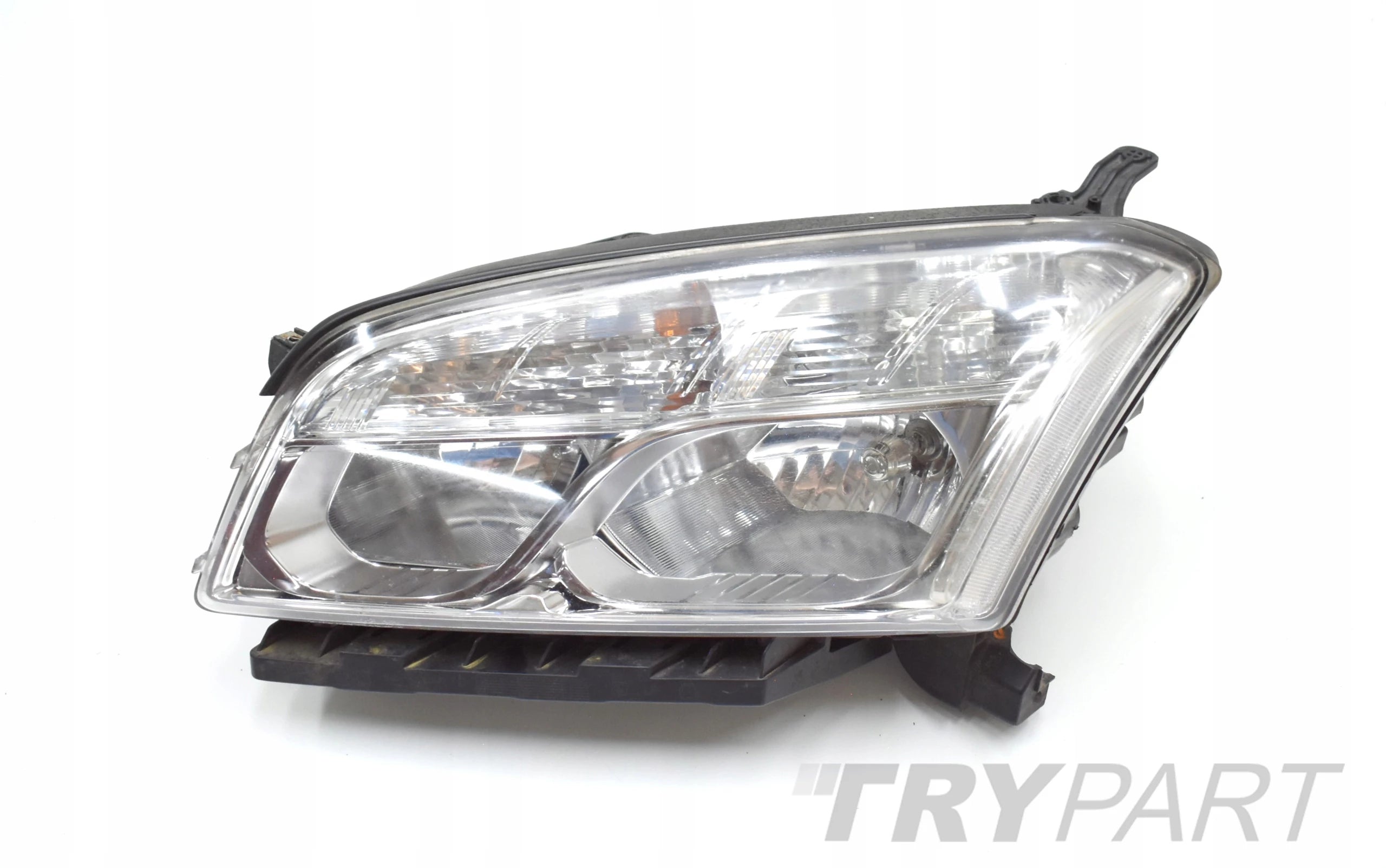 CHEVROLET TRAX LEFT FRONT HEADLIGHT ORG EU