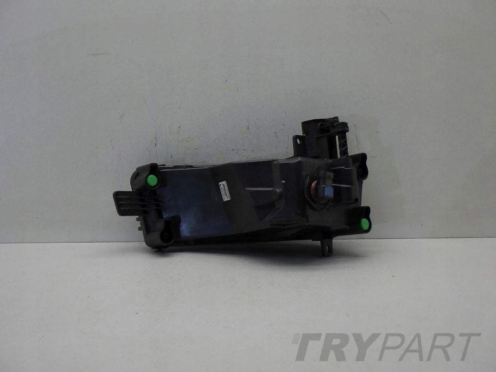VW TOURAN 2 II 5TA 15- halogen left