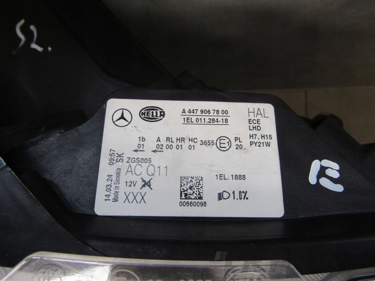 MERCEDES V-CLASS W447 LIFT HEADLIGHT RIGHT STANDARD A4479067800