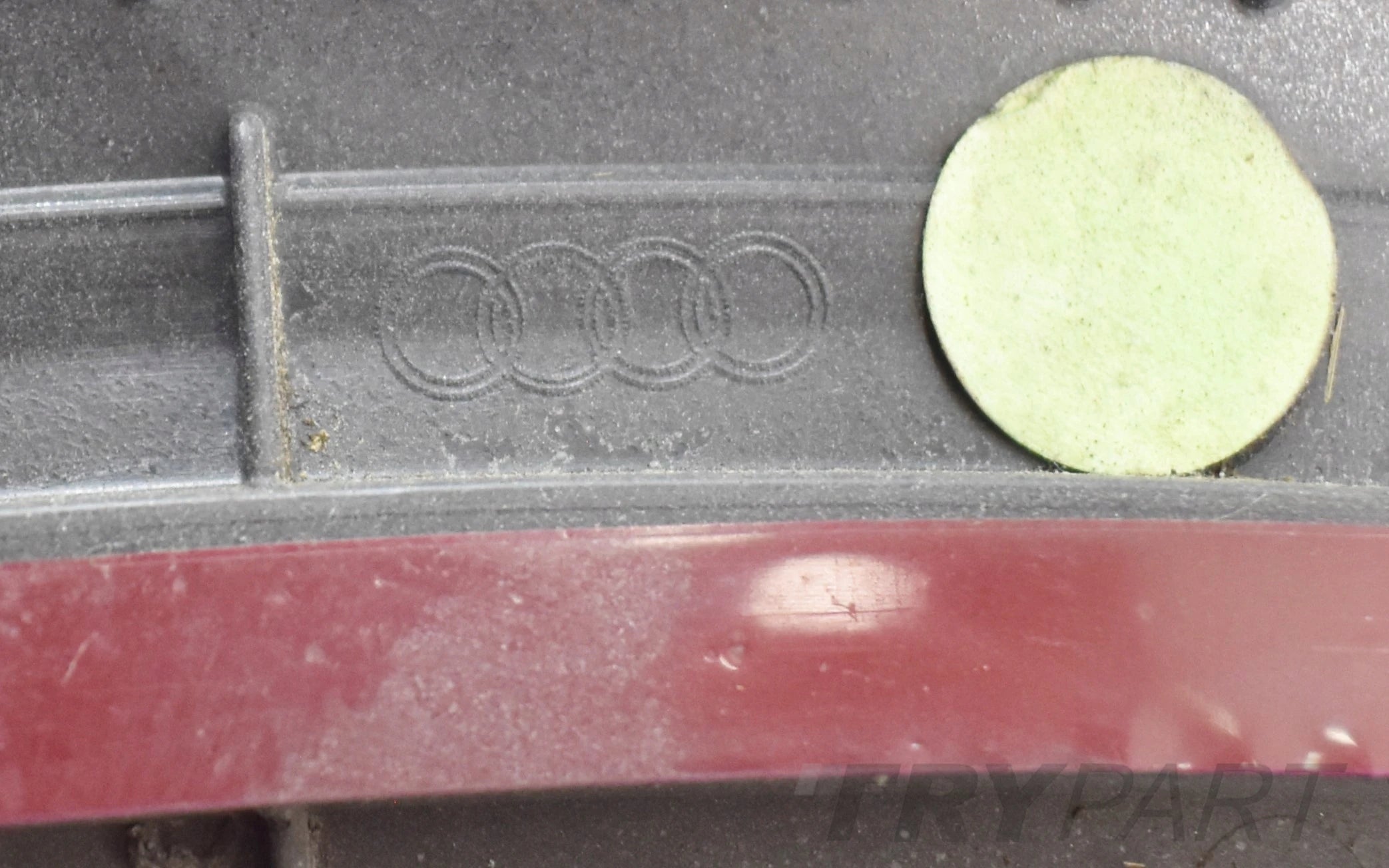 AUDI Q2 81A RIGHT REAR FENDER MOLDING ORG