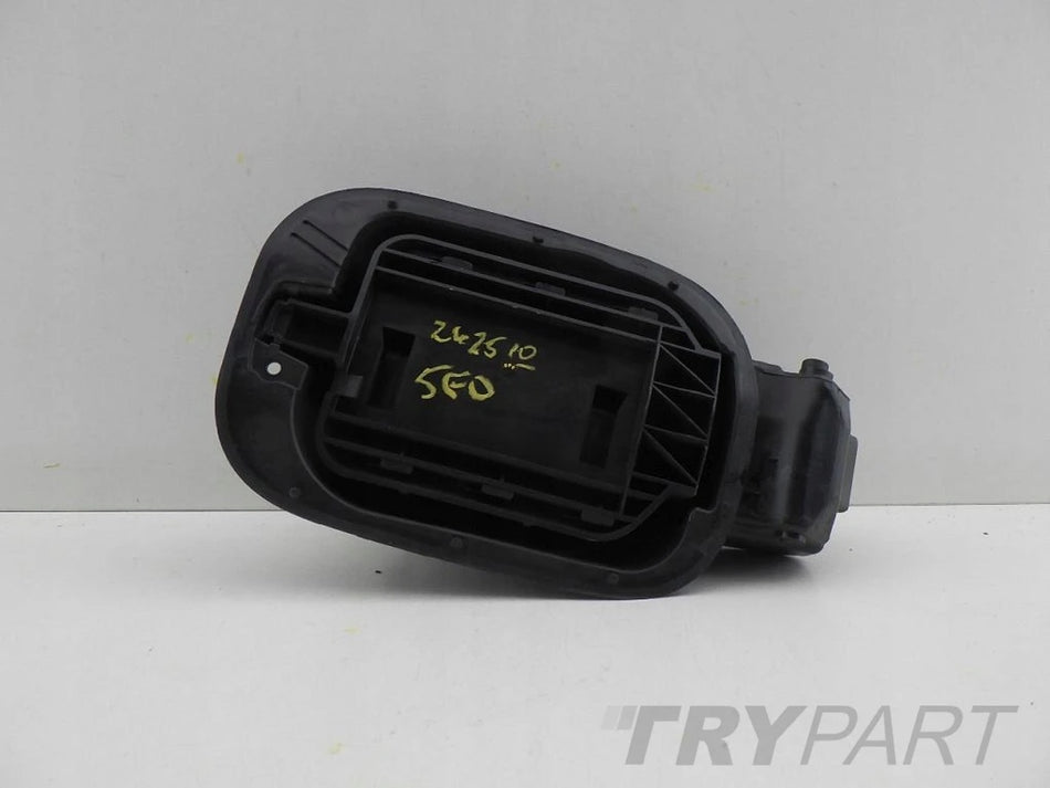SKODA OCTAVIA III 3 5E 5E0809702B Fuel Filler Flap
