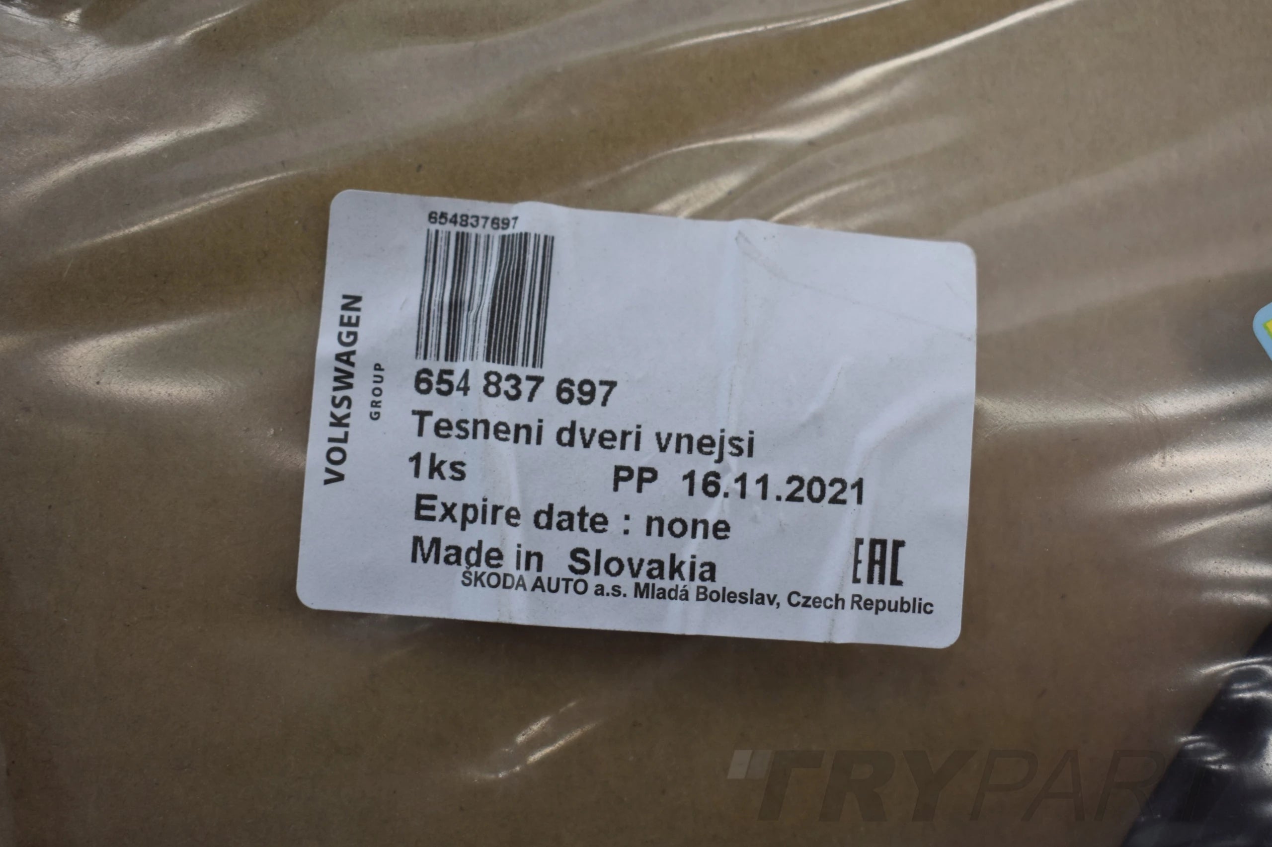 SKODA SCALA 654 DOOR SEAL RIGHT REAR ORG NEW