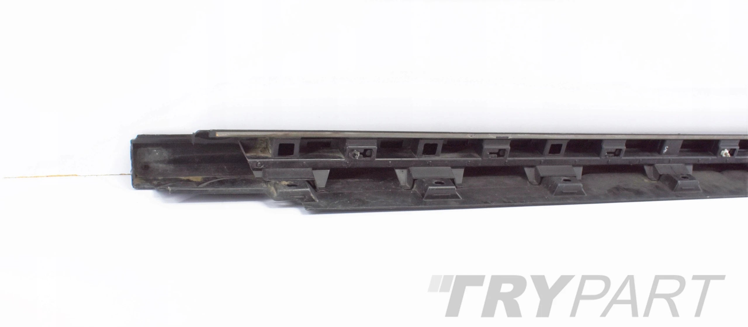VW PASSAT B8 R LINE RIGHT SILL GUARD+FRAME