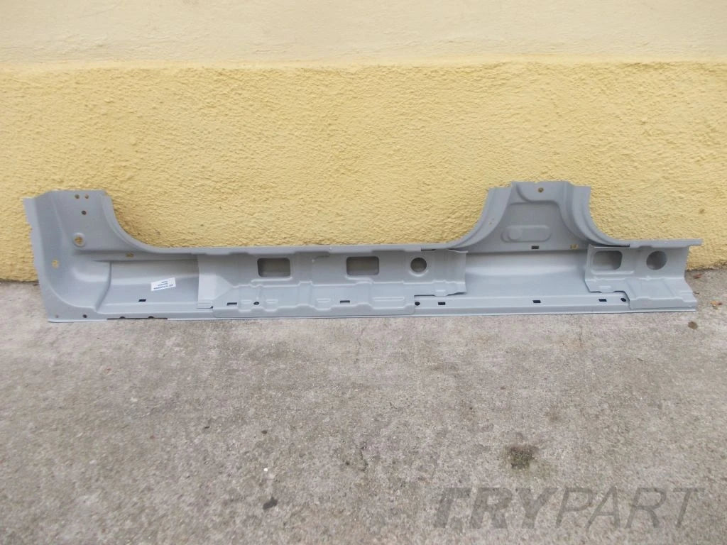 HYUNDAI SONATA 98- RIGHT ROCKER PANEL