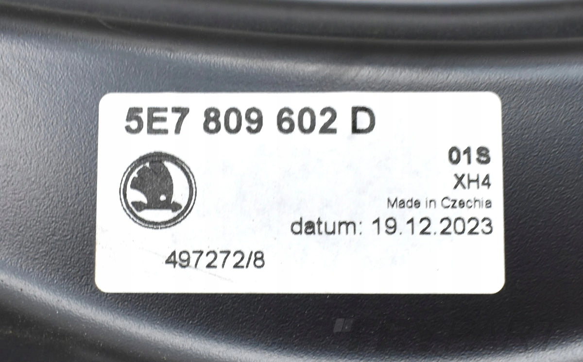 SKODA OCTAVIA IV 5E7 5E3 RIGHT SILL PANEL ORG