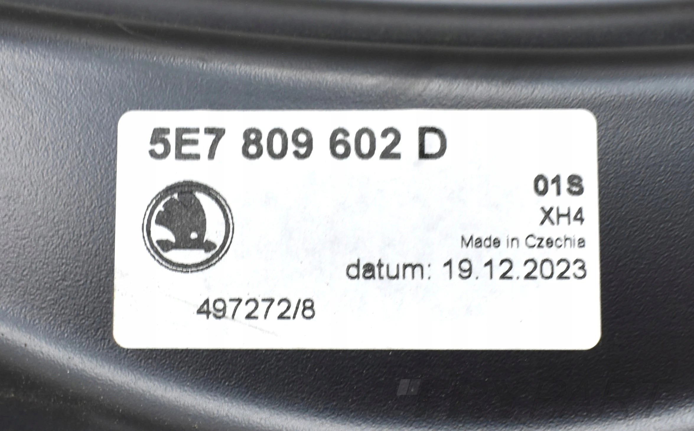 SKODA OCTAVIA IV 5E7 5E3 RIGHT SILL PANEL ORG