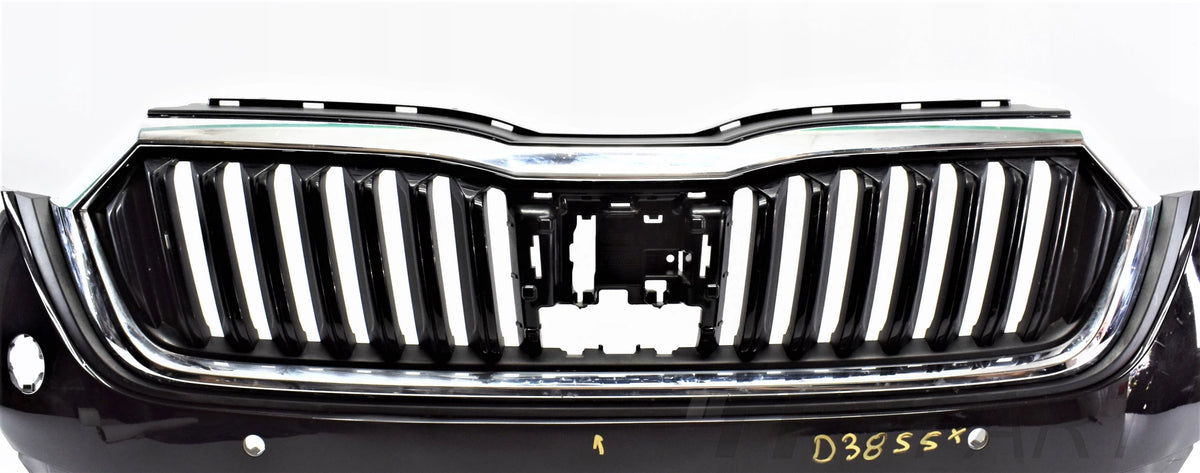 SKODA OCTAVIA IV 5E3 FRONT BUMPER + GRILLE