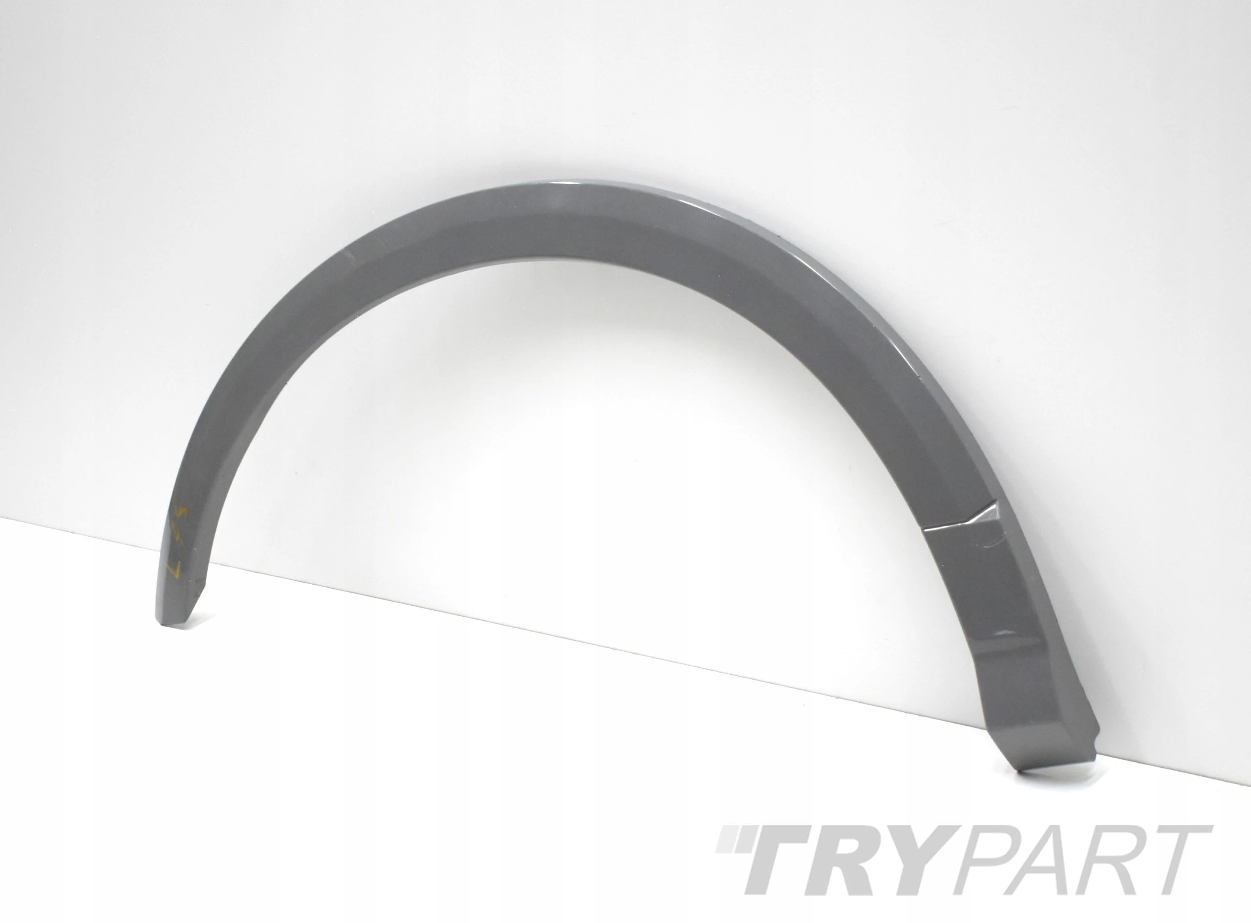 AUDI Q2 81A RIGHT REAR FENDER MOLDING ORG