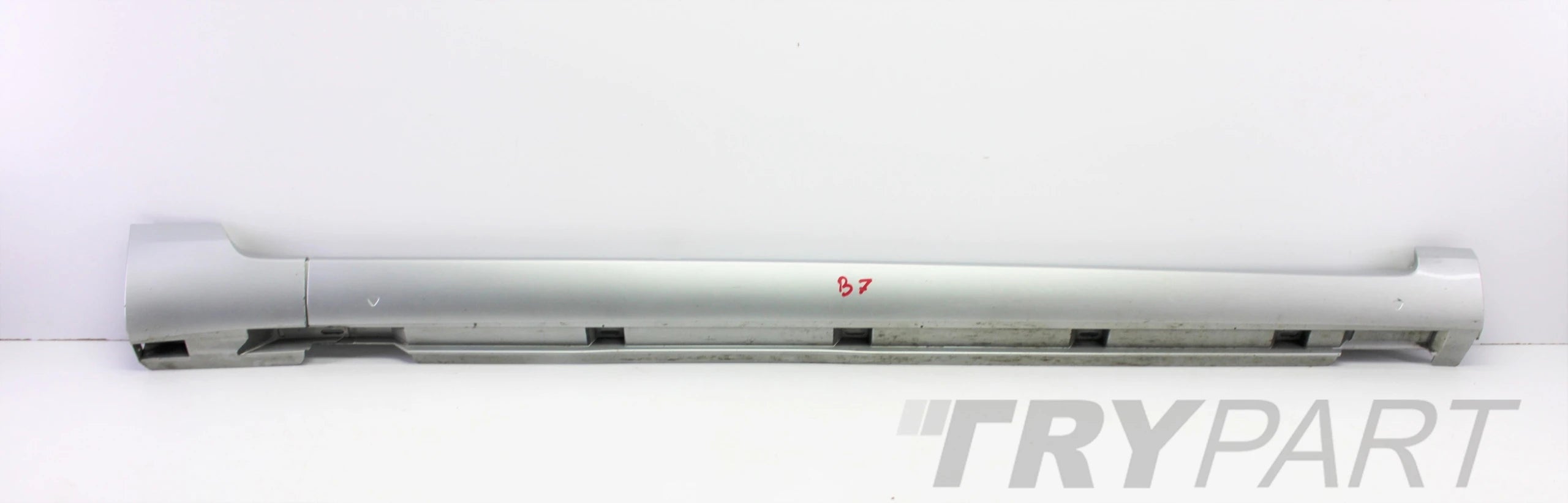 VW PASSAT B7 3AA RIGHT SILL STRIP ORG
