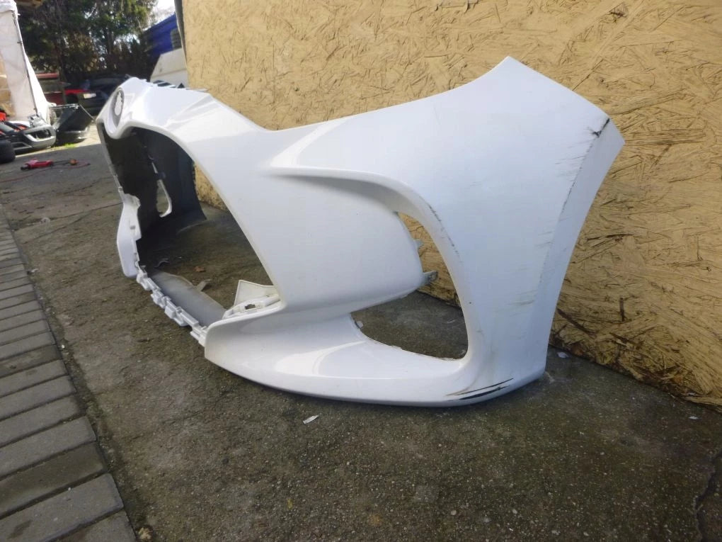 TOYOTA YARIS 4 IV 20- Front Bumper