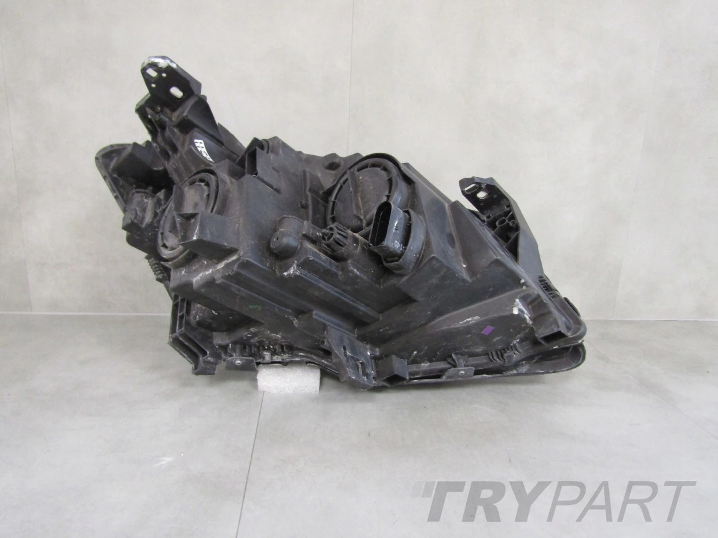 MERCEDES GLA 156 HEADLIGHT STANDARD LEFT LH 14-17 A1569061100
