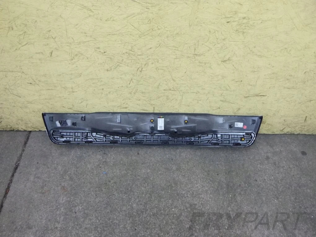 KIA SPORTAGE III 3 10- Tailgate Trim